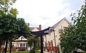 Peaceful Self Contained Studio In Lovely Garden.